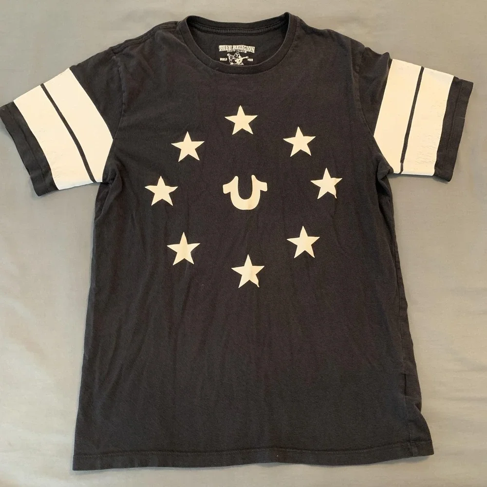 True Religion Shirt Mens XS Black Varsity Football‎ Striped Sleeve Horseshoe